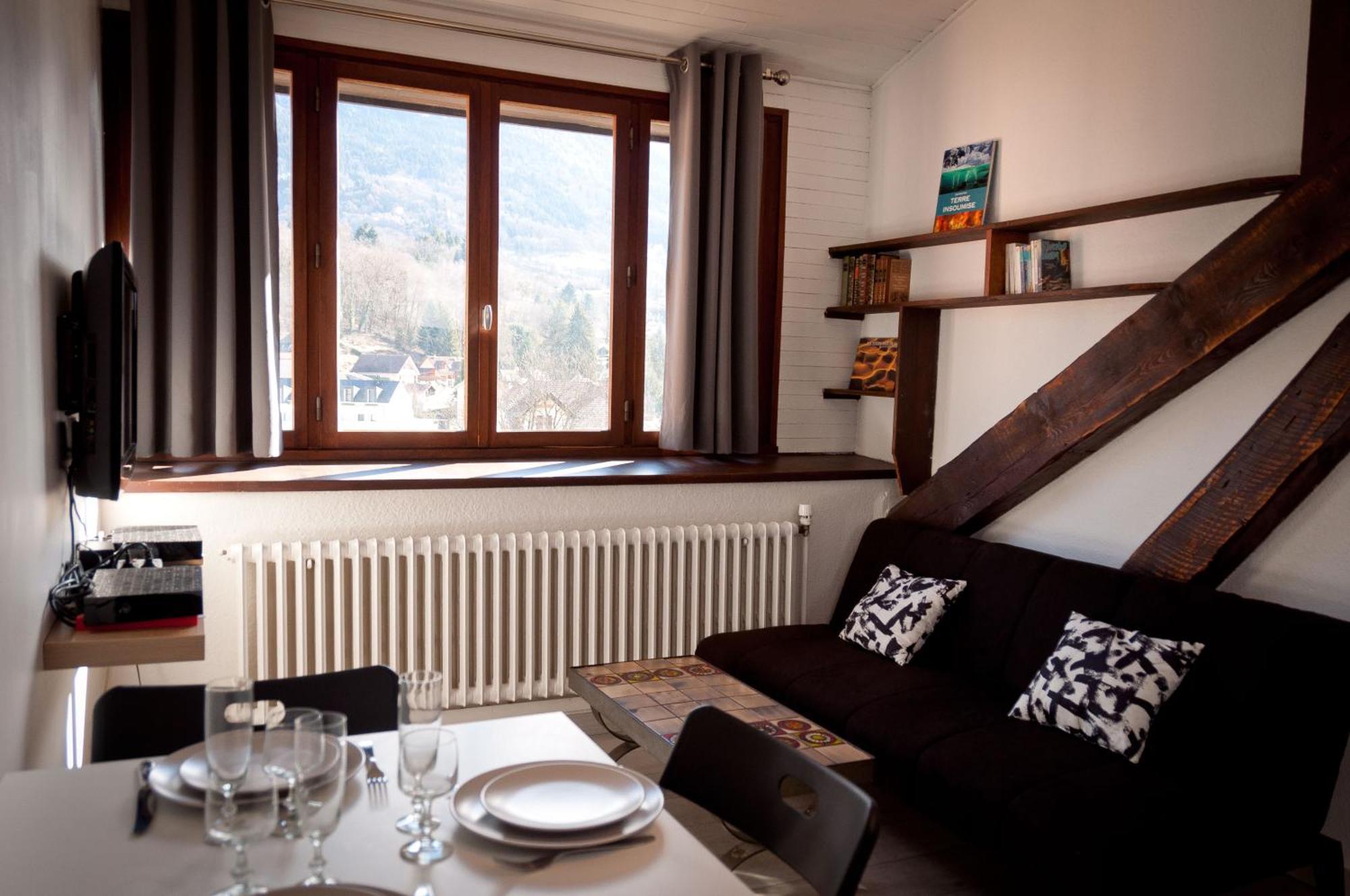 Le T2 Douillet D'Uriage - Residence Le Louvre - Cure Thermale Uriage- Proche Chamrousse - Jusqu'A 3 Personnes - Region Agreable En Toute Saison Vaulnaveys-le-Haut Bagian luar foto